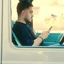 دانلود آهنگ عطر بهار از آرون افشار دانلود آهنگ عطر بهار از آرون افشار