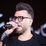 بزن تار که امشب دلم از دنیا گرفته
