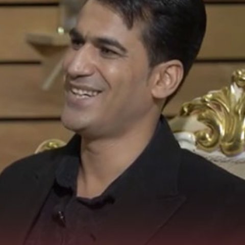 گیسو گندمی بد اخلاق